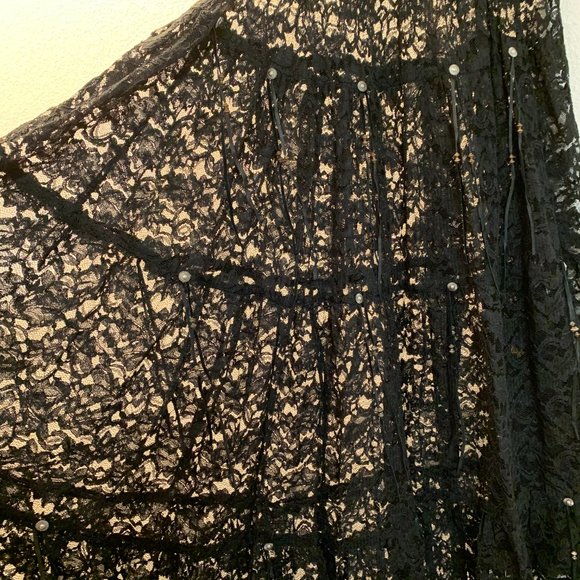 black lace tiered skirt with leather and bead ties one size great condition - Picture 7 of 8
